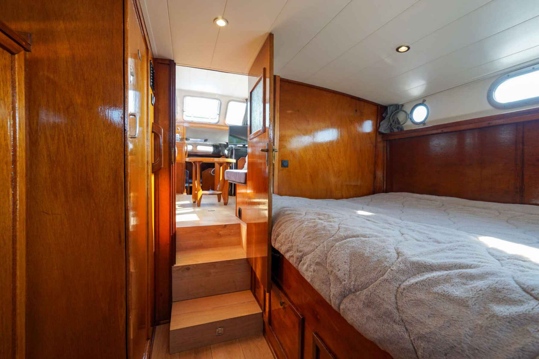 Motorboot Valkkruiser 10.50 AK Cabrio