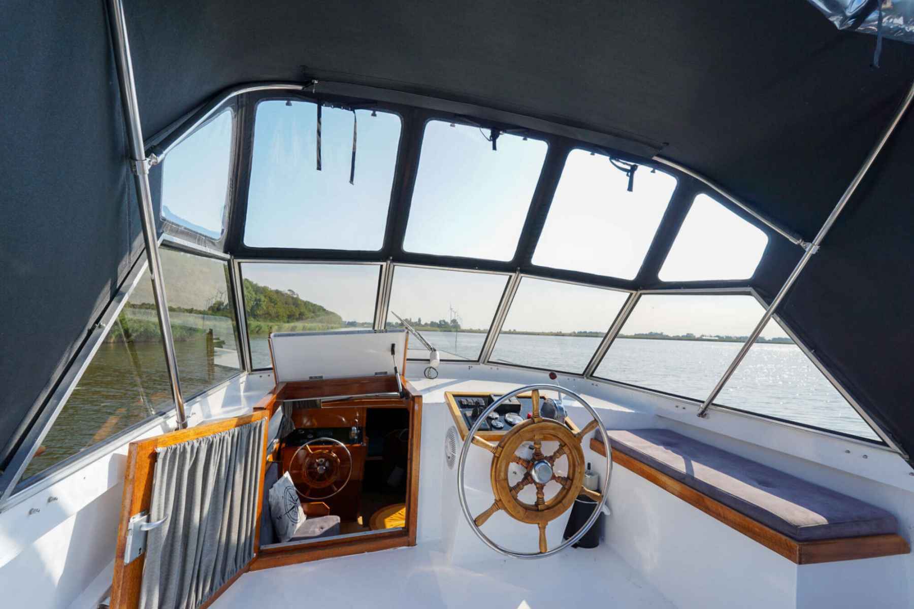 Motorboot Valkkruiser 10.50 AK Cabrio