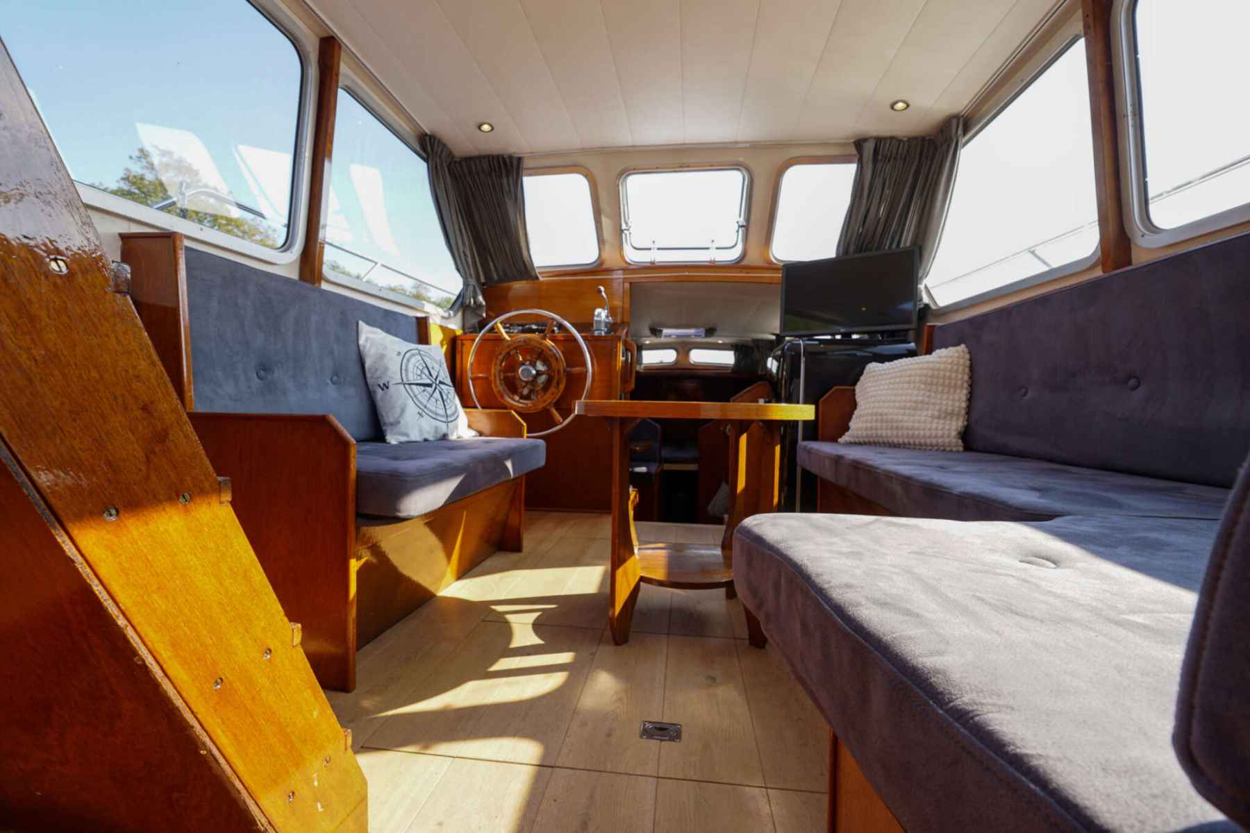 Motorboot Valkkruiser 10.50 AK Cabrio