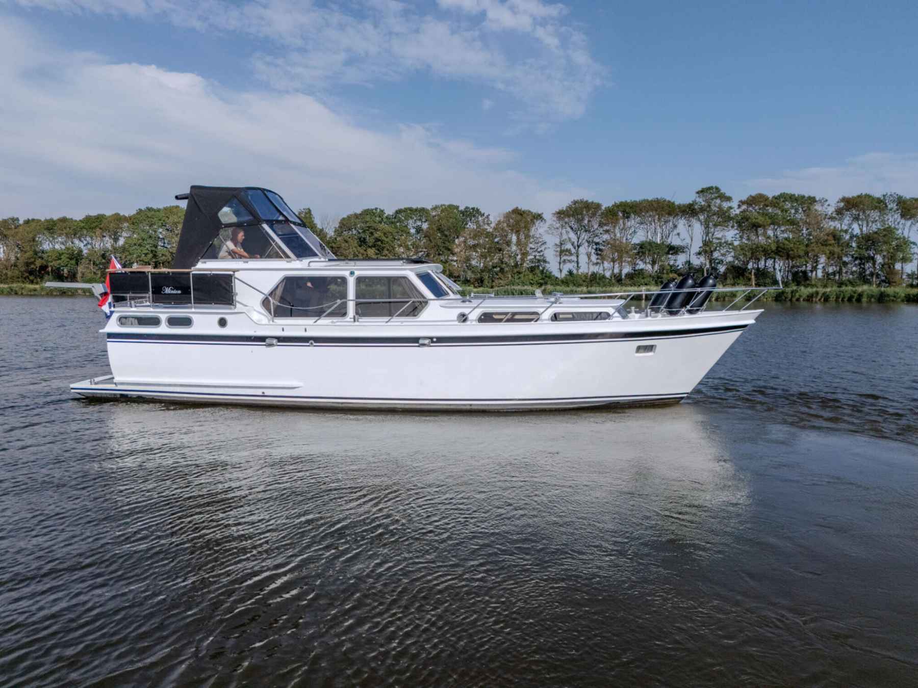 Motorboot Valkkruiser 10.50 AK Cabrio