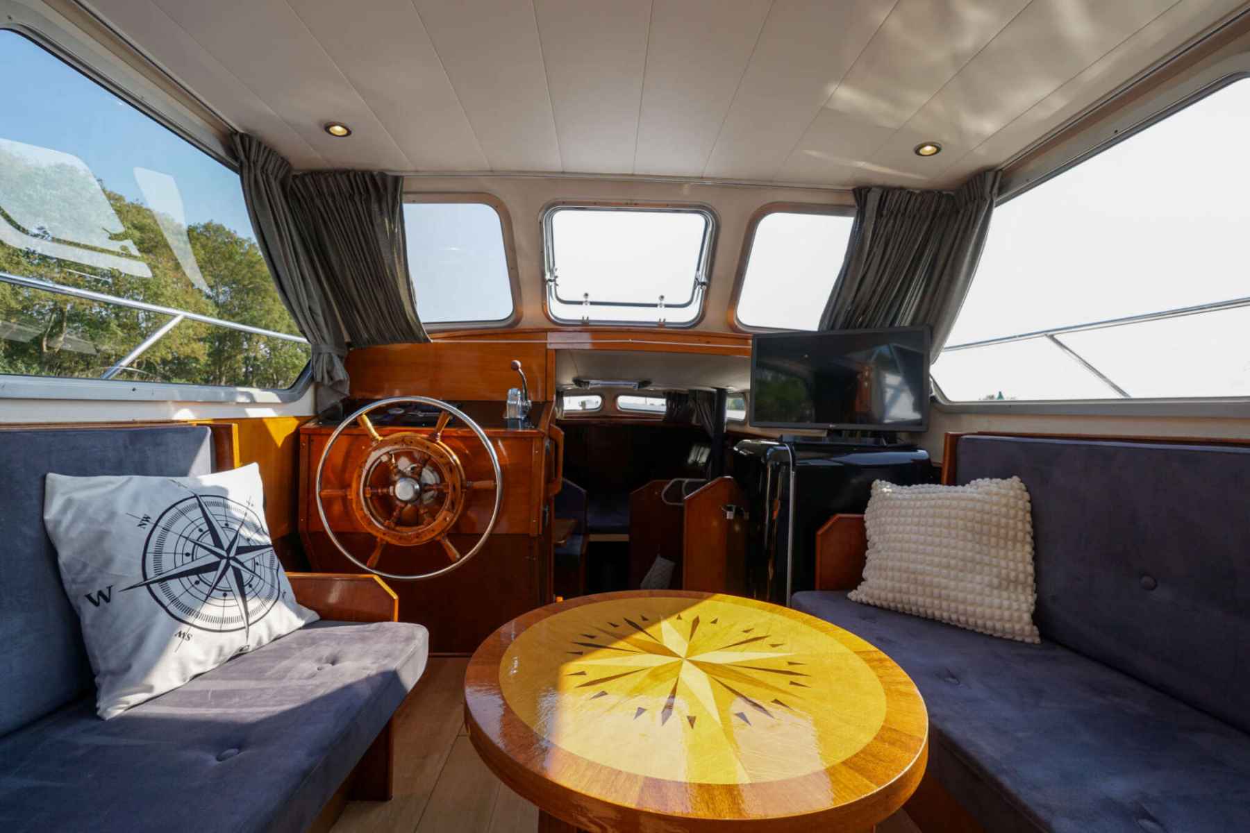 Motorboot Valkkruiser 10.50 AK Cabrio