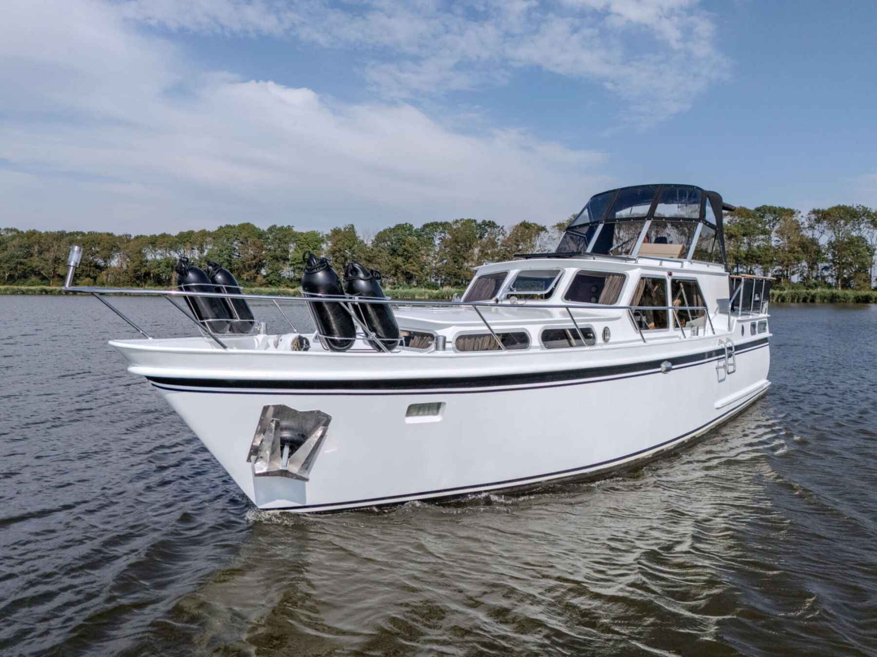 Motorboot Valkkruiser 10.50 AK Cabrio