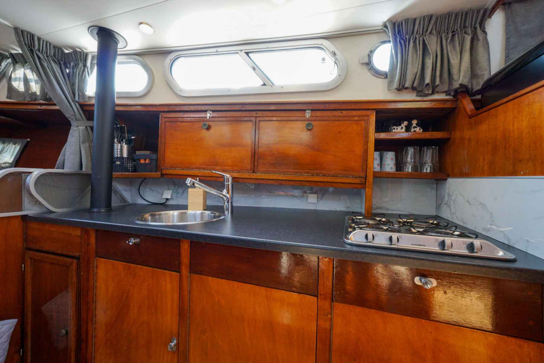 Motorboot Valkkruiser 10.50 AK Cabrio