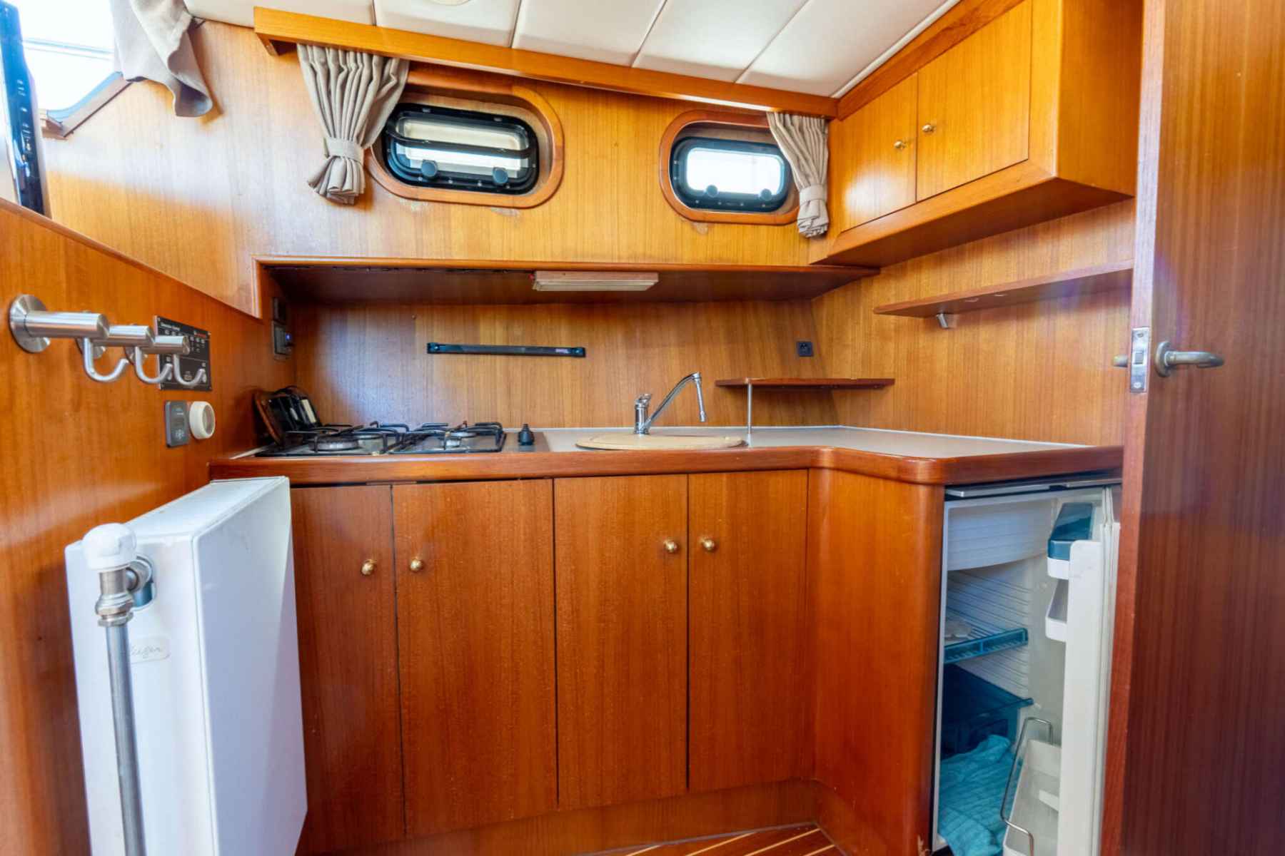 Motorboot Valkkruiser Content 13.00 AK Cabrio