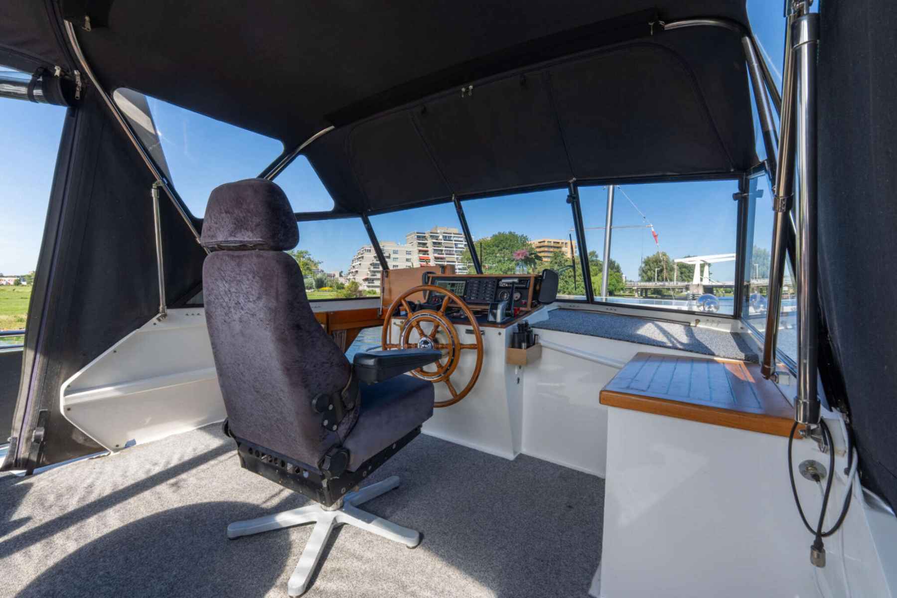 Motorboot Valkkruiser Content 13.00 AK Cabrio