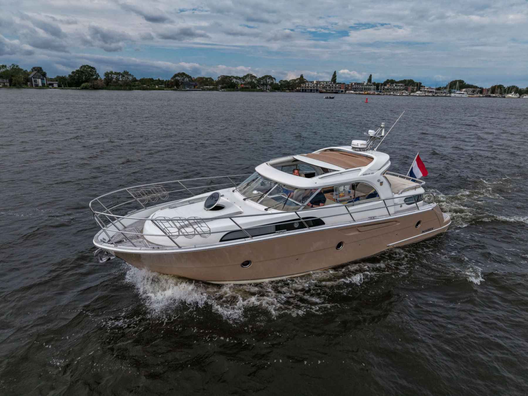 Motorboot Marex 370 ACC