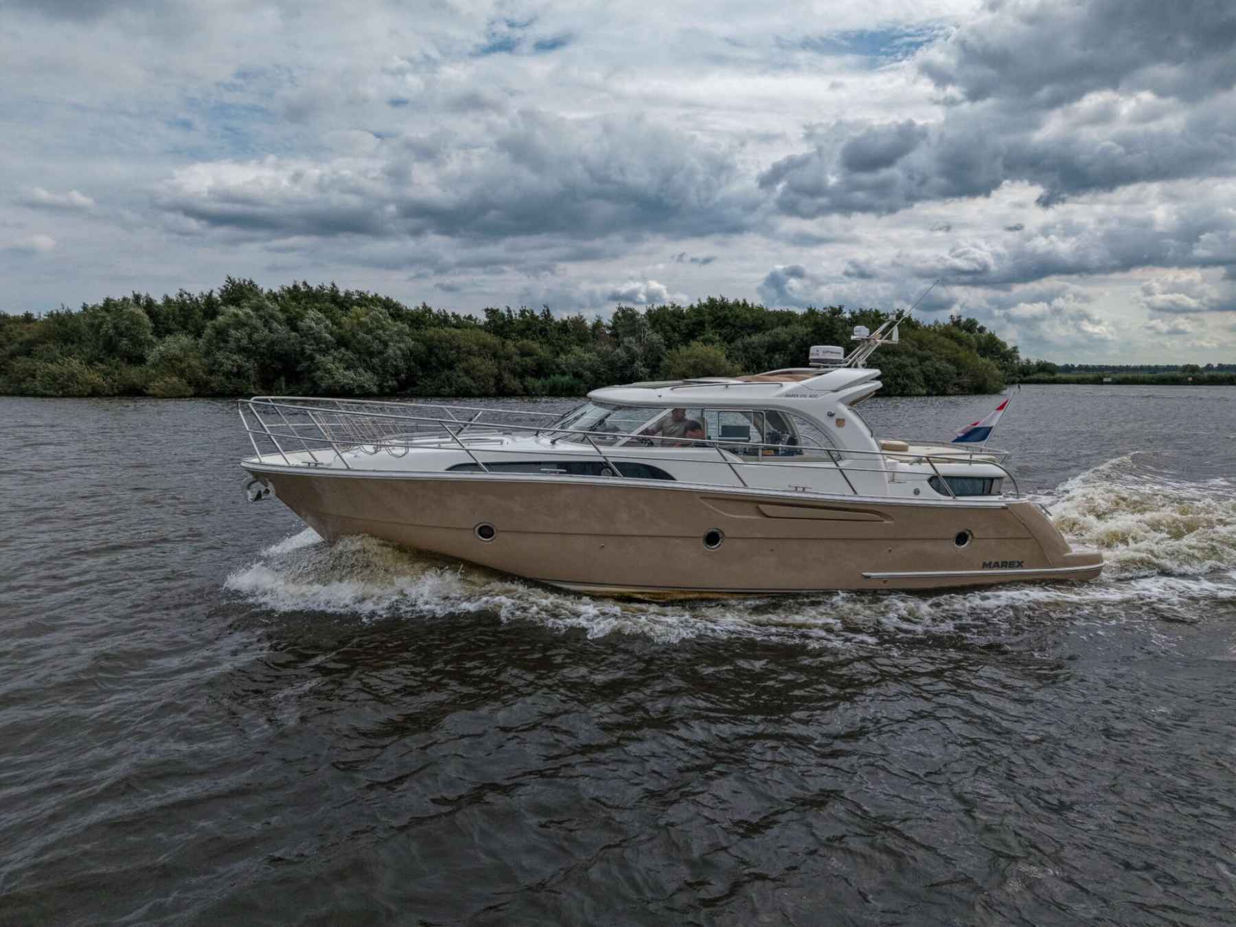 Motorboot Marex 370 ACC