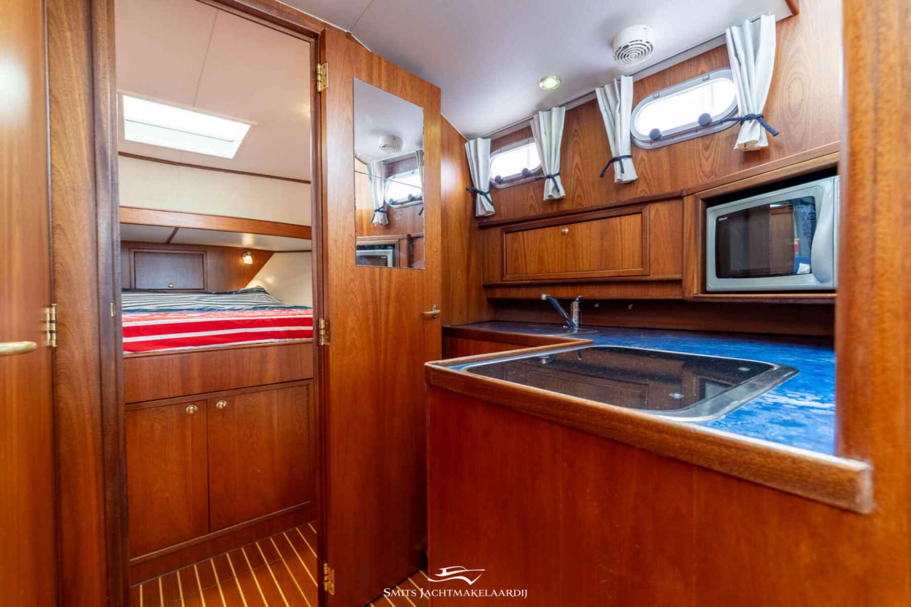 Motorboot Bach Yacht 35 OK