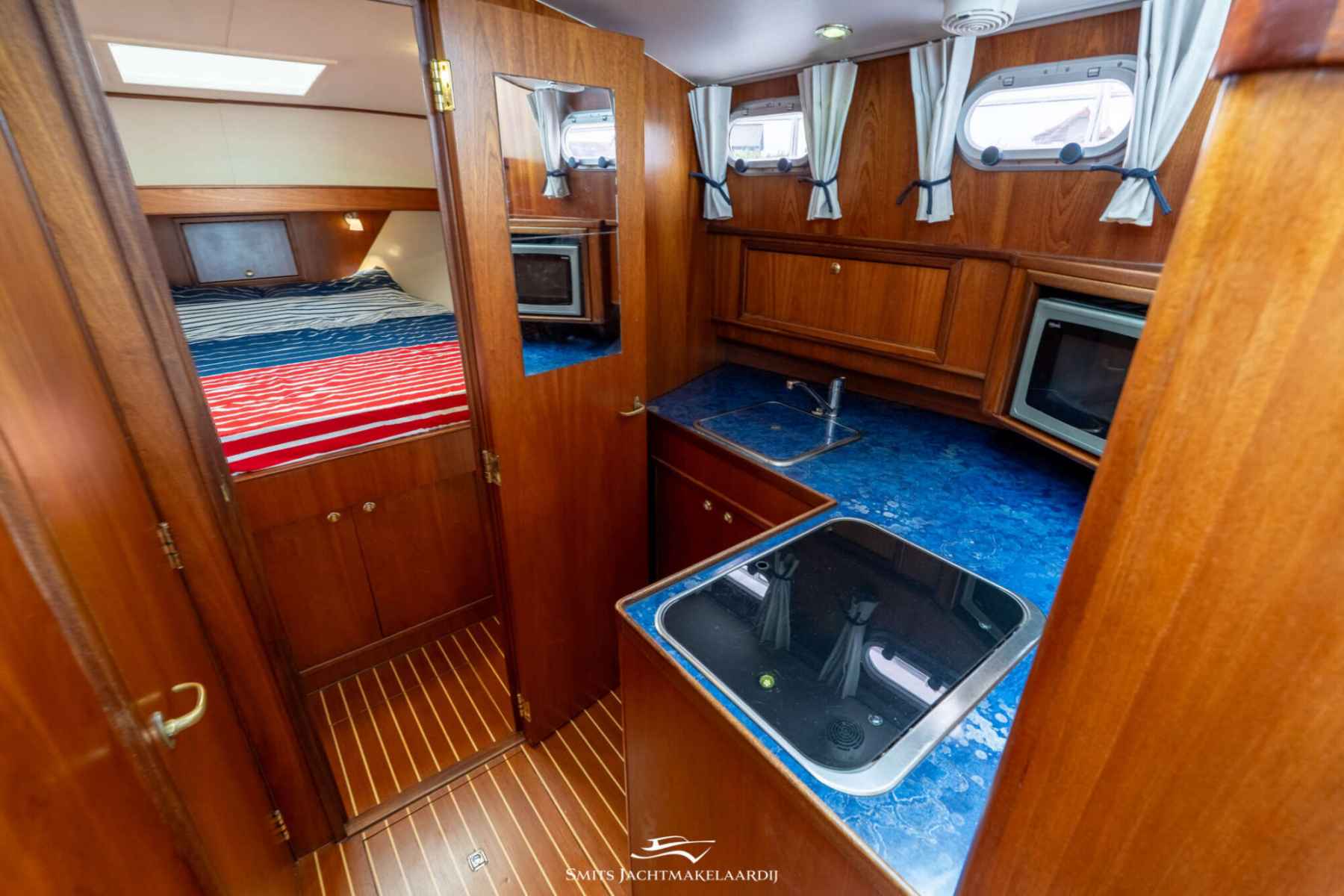 Motorboot Bach Yacht 35 OK