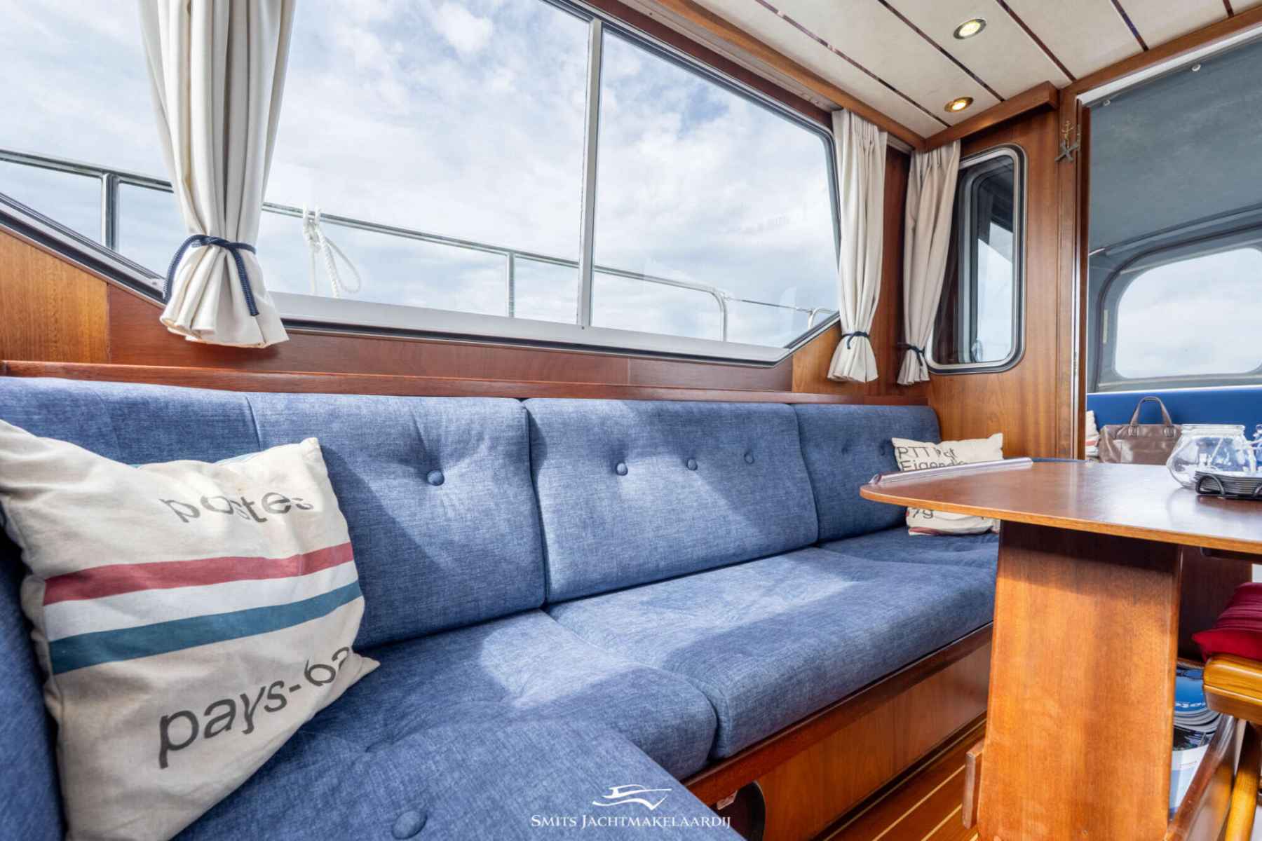 Motorboot Bach Yacht 35 OK