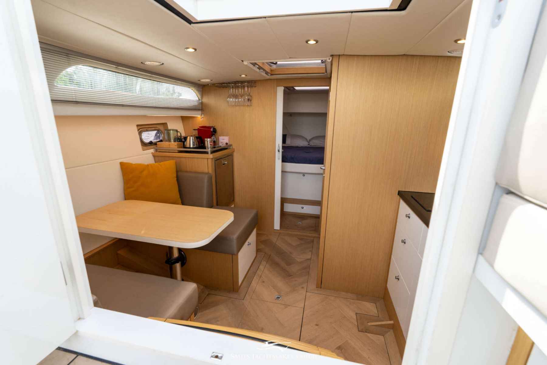 Motorboot Crown yachts Crown Keyzer C107 Cabrio
