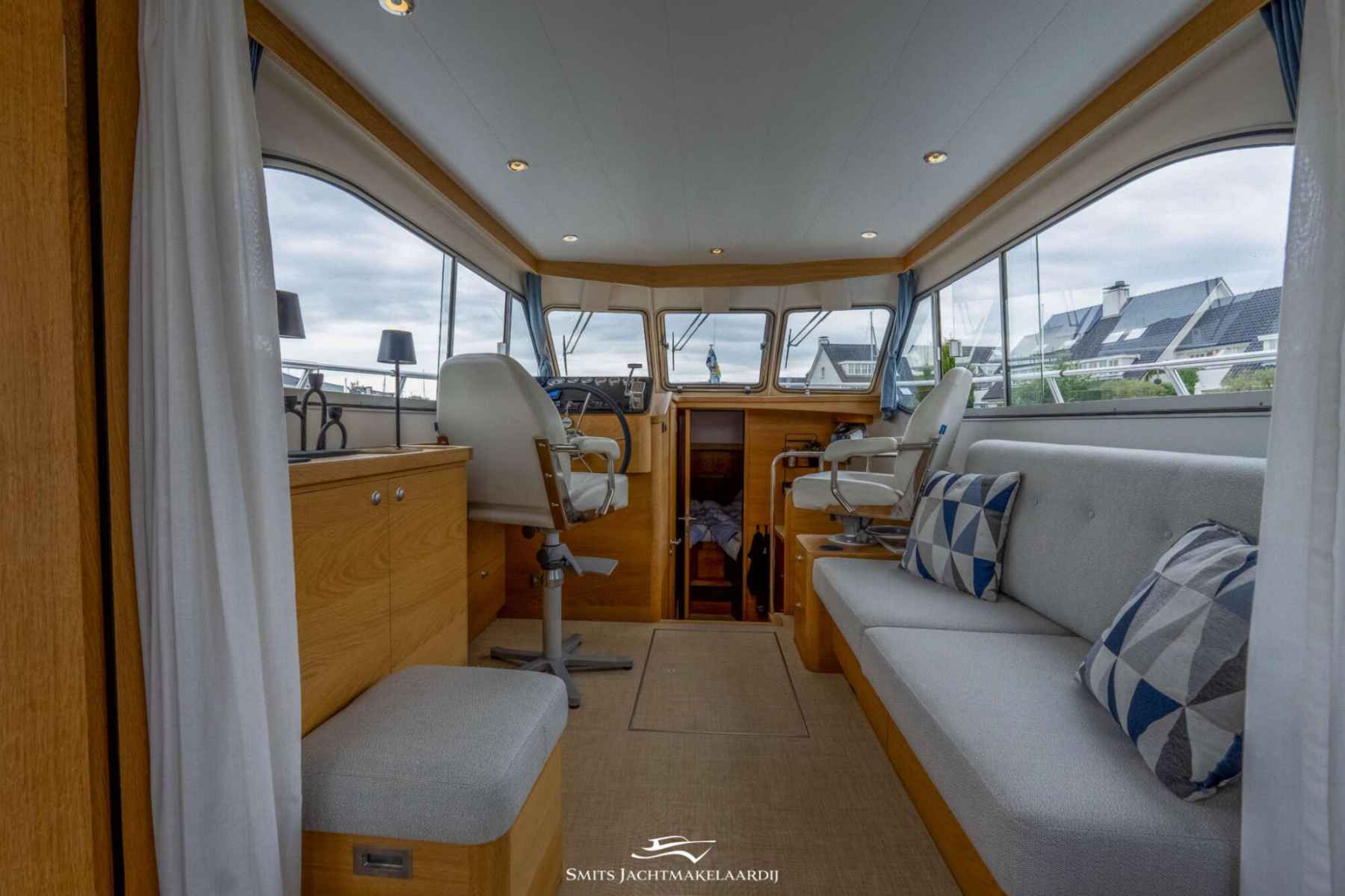 Motorboot Vedette 33 Salon Comfort Line