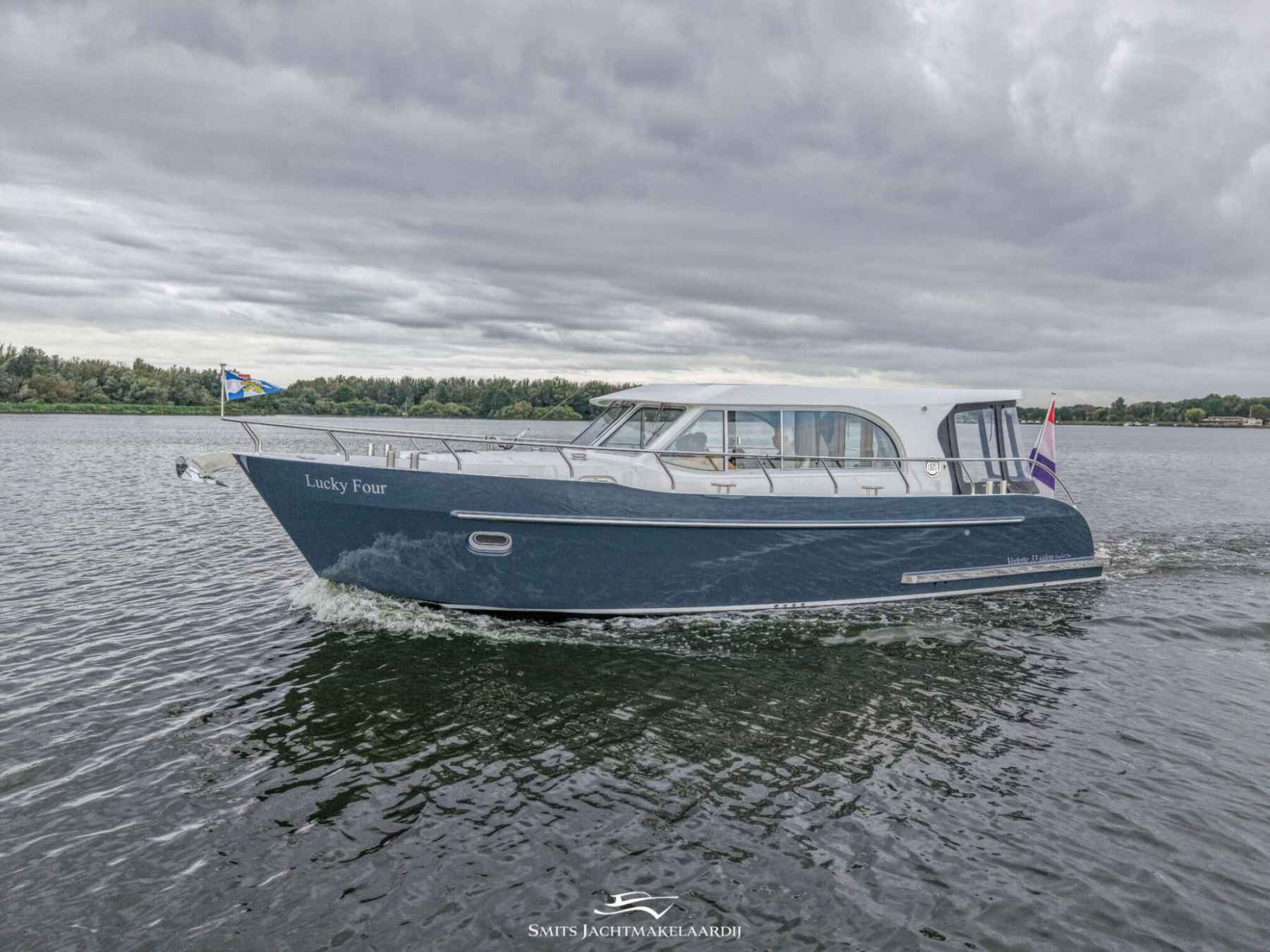 Motorboot Vedette 33 Salon Comfort Line