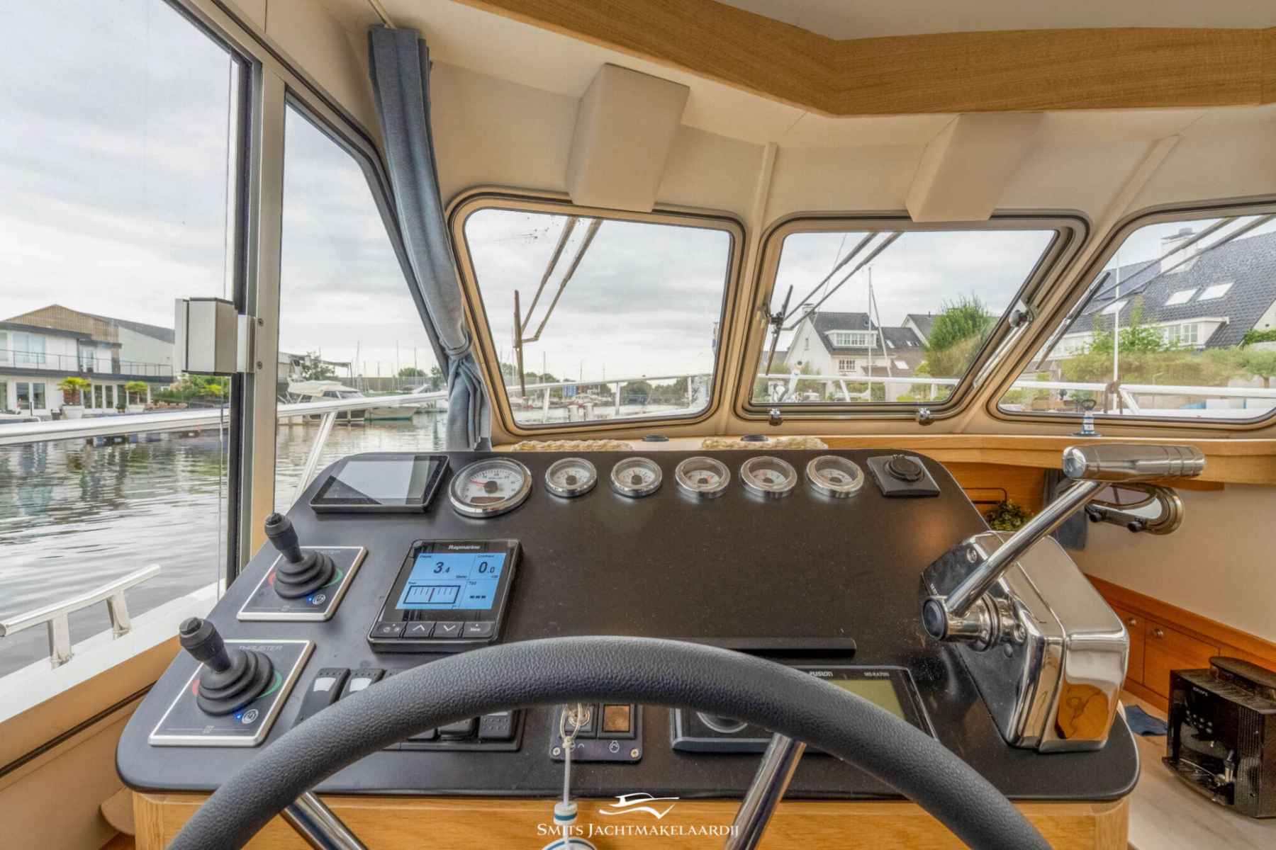Motorboot Vedette 33 Salon Comfort Line