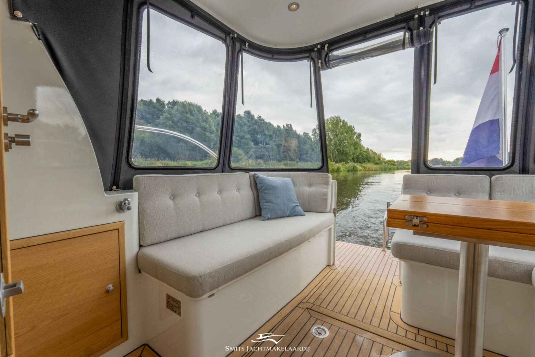 Motorboot Vedette 33 Salon Comfort Line