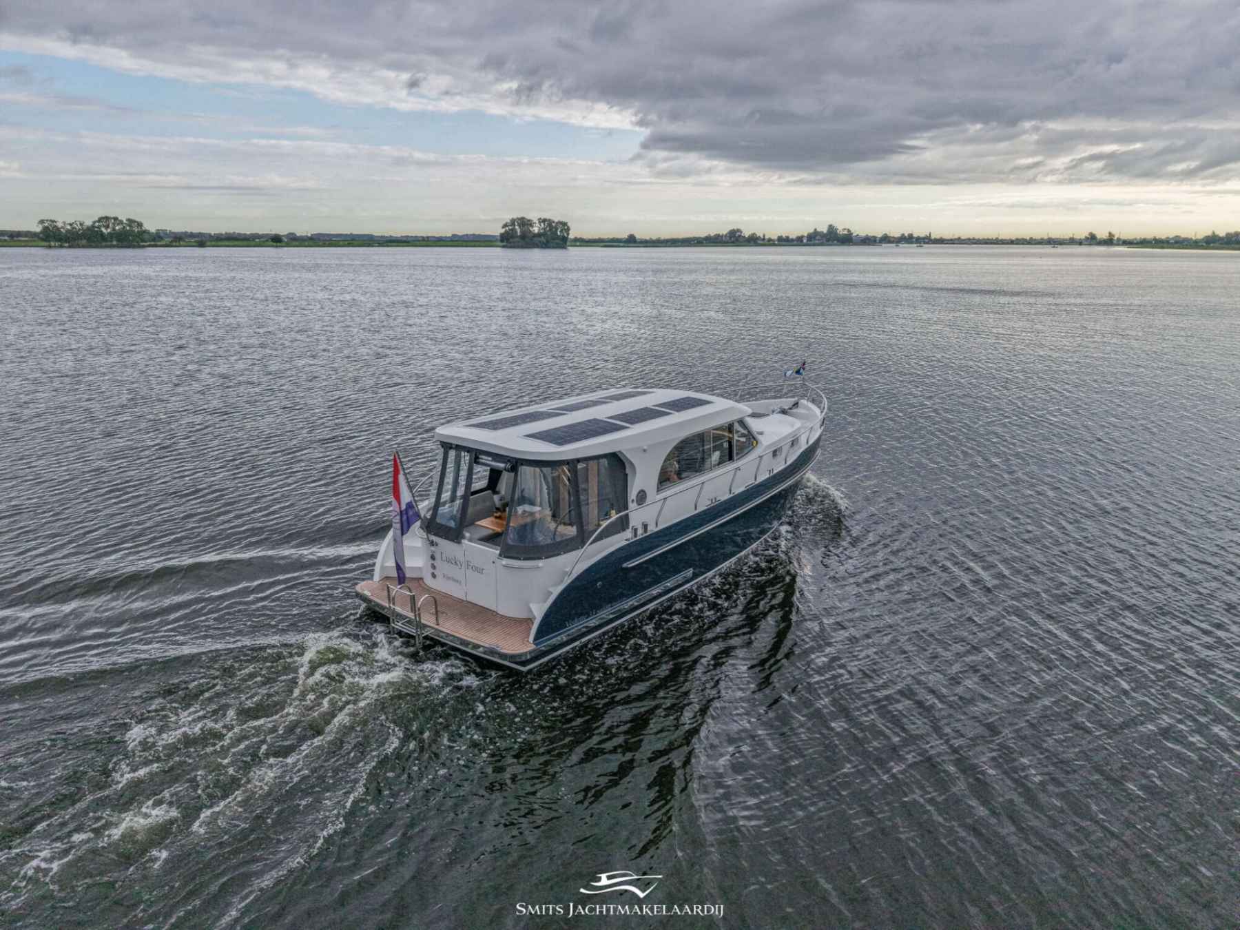 Motorboot Vedette 33 Salon Comfort Line