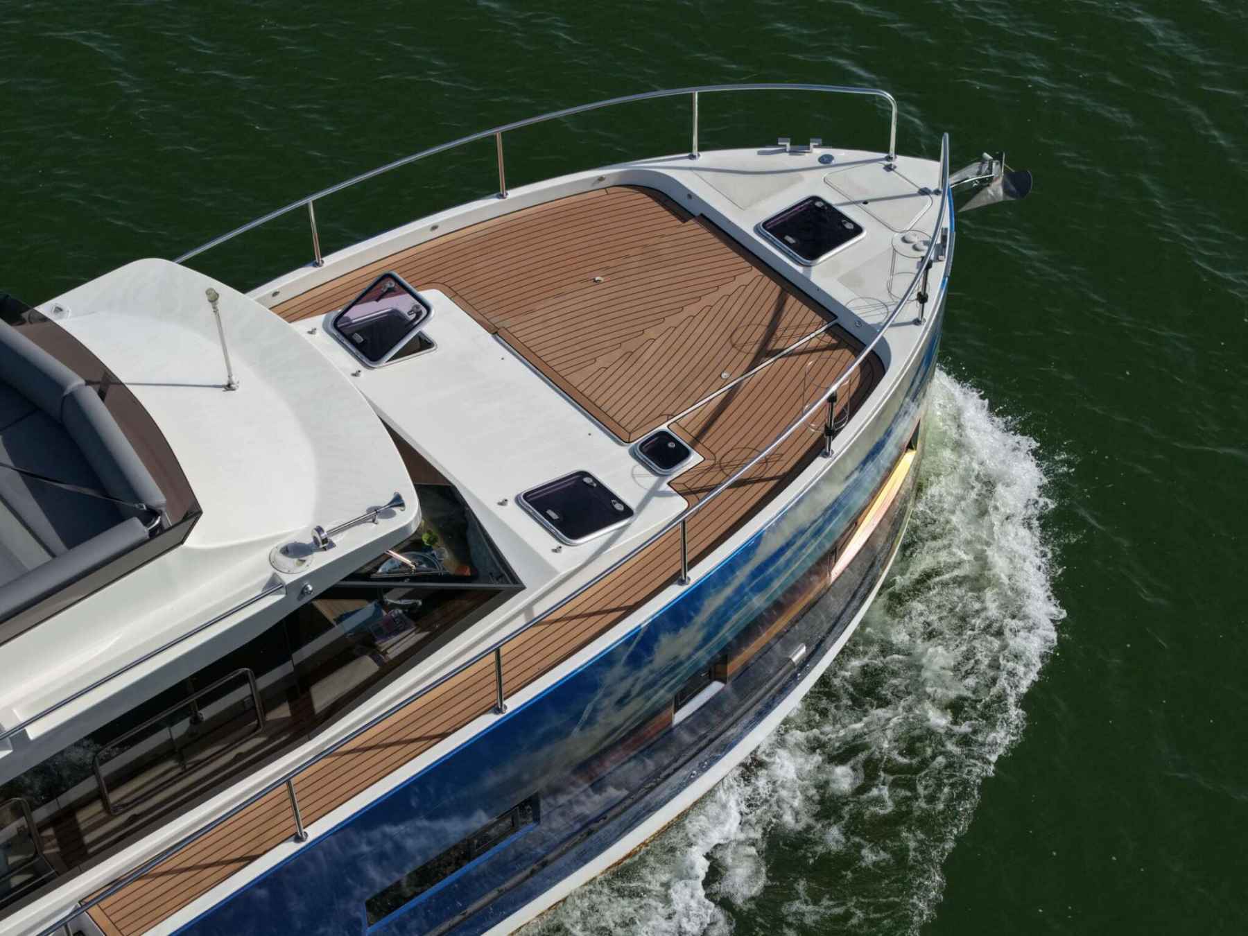Motorboot Cobra Yachts Futura 40 Grand Horizon