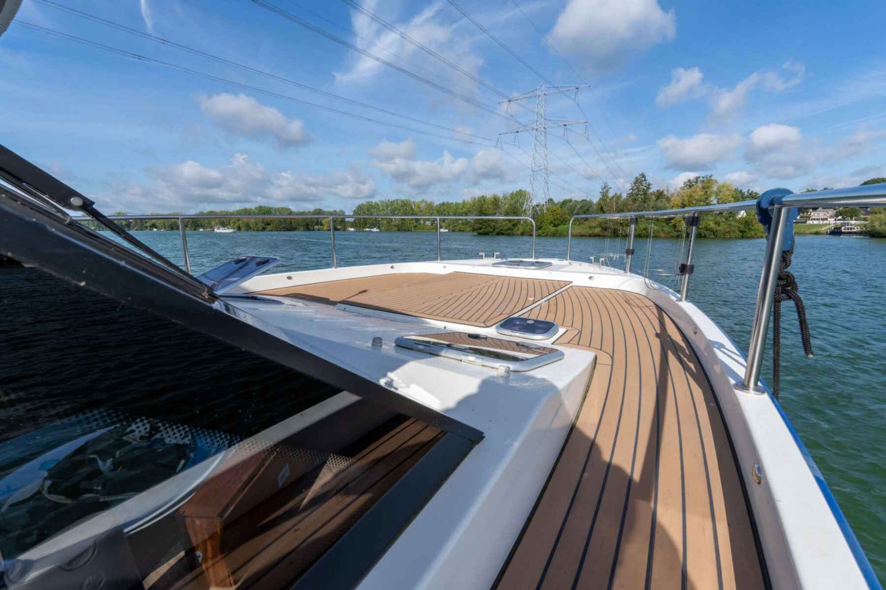 Motorboot Cobra Yachts Futura 40 Grand Horizon