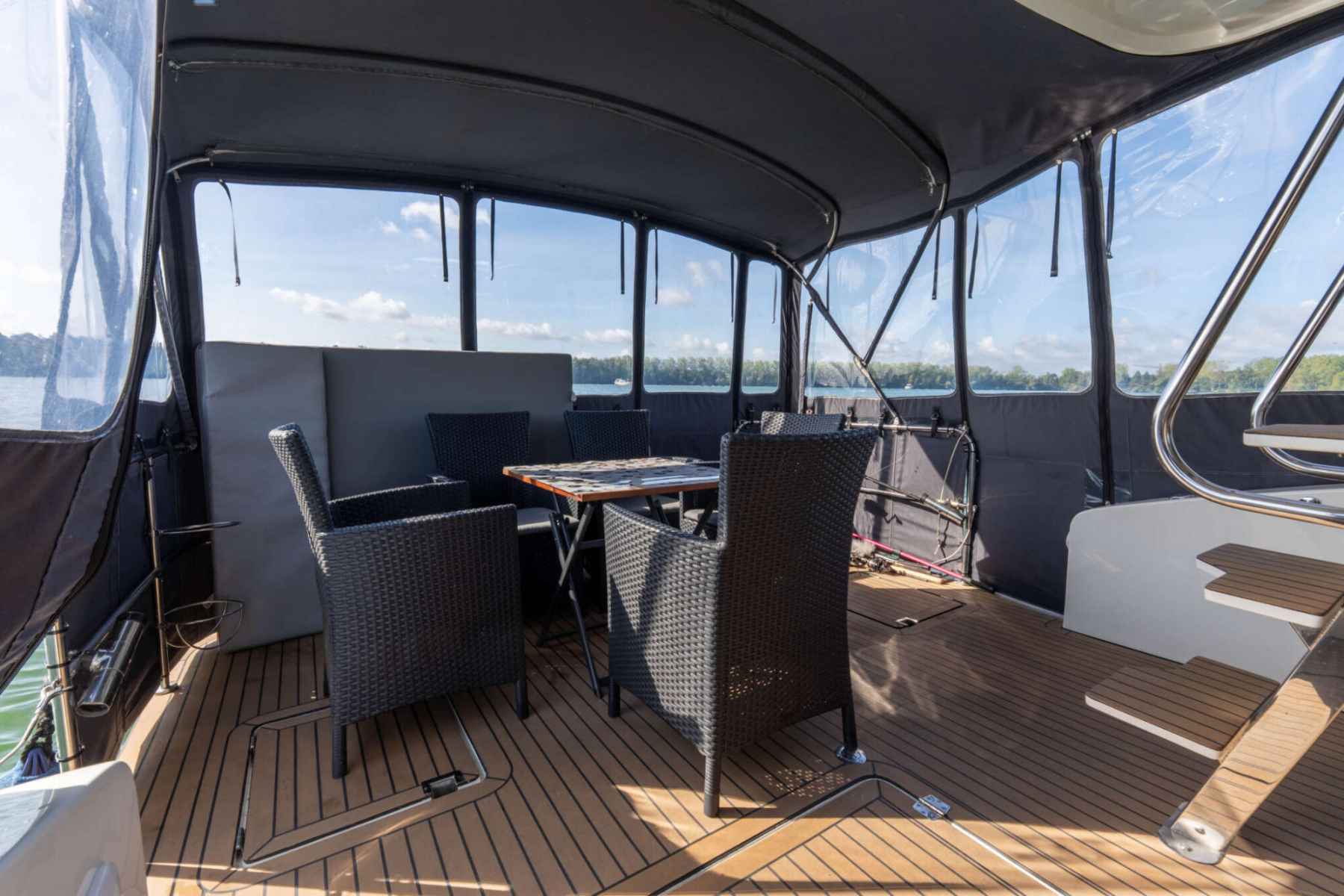 Motorboot Cobra Yachts Futura 40 Grand Horizon