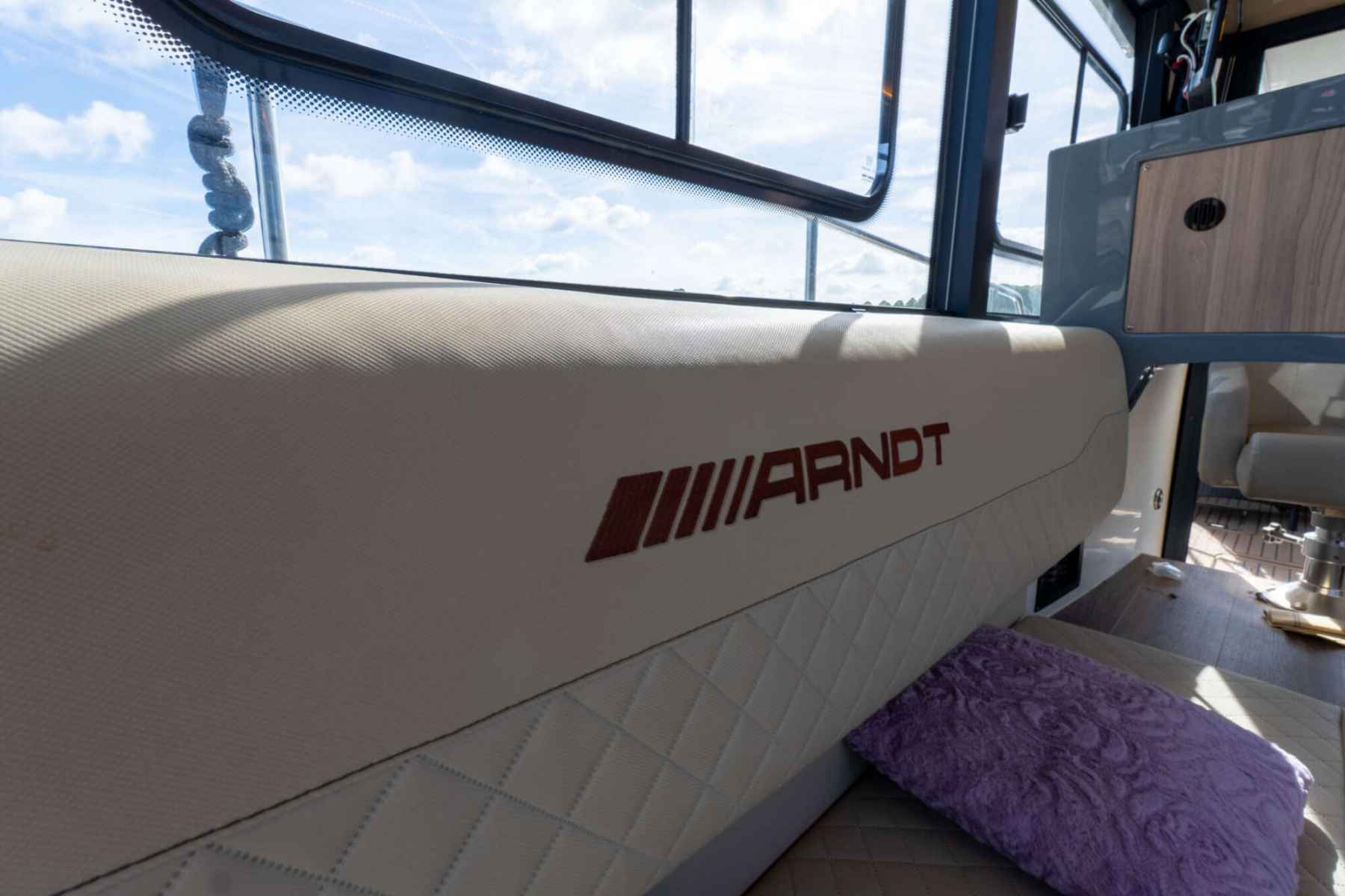 Motorboot Cobra Yachts Futura 40 Grand Horizon