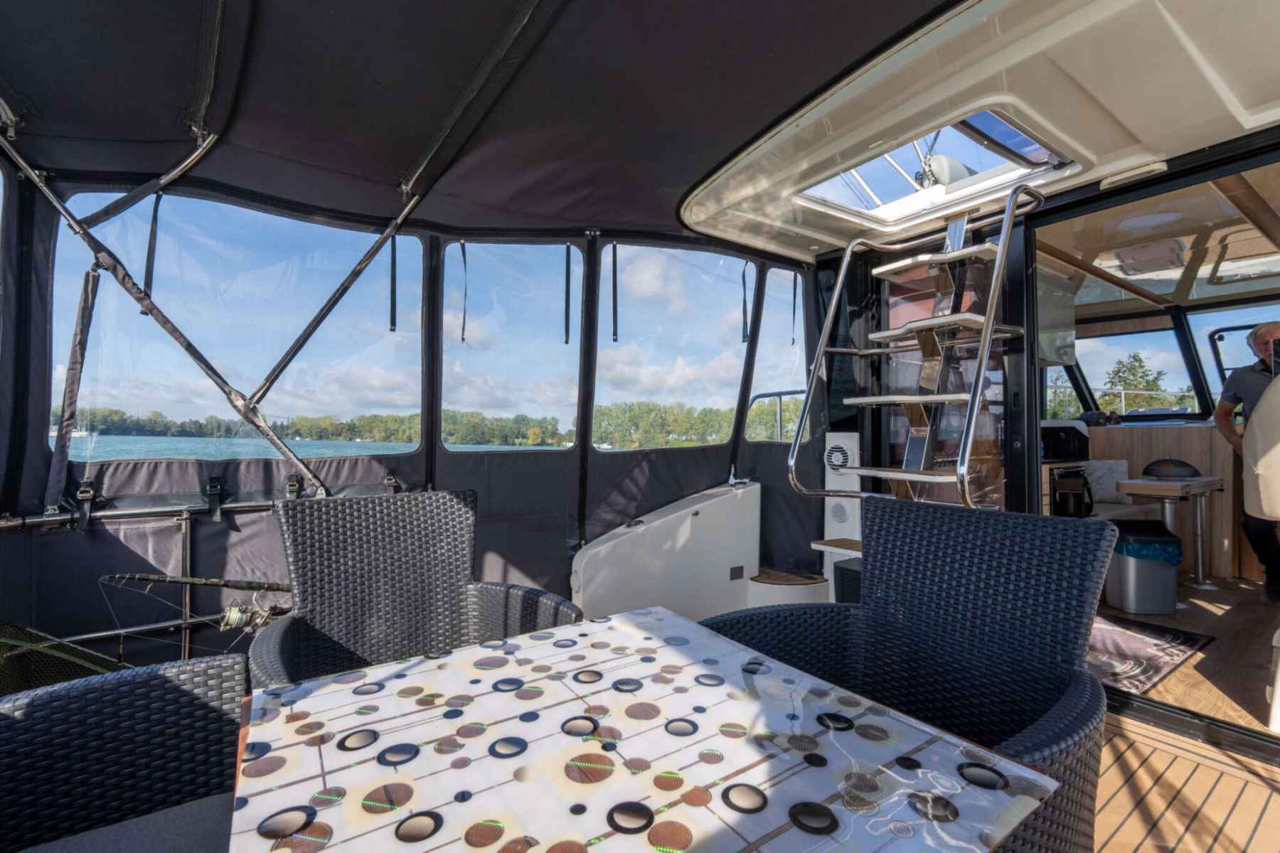 Motorboot Cobra Yachts Futura 40 Grand Horizon