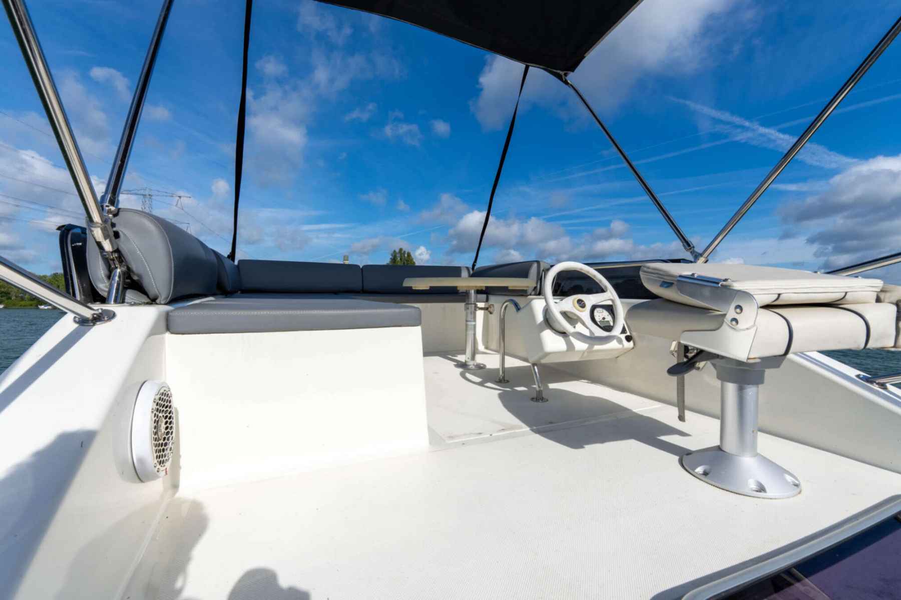 Motorboot Cobra Yachts Futura 40 Grand Horizon