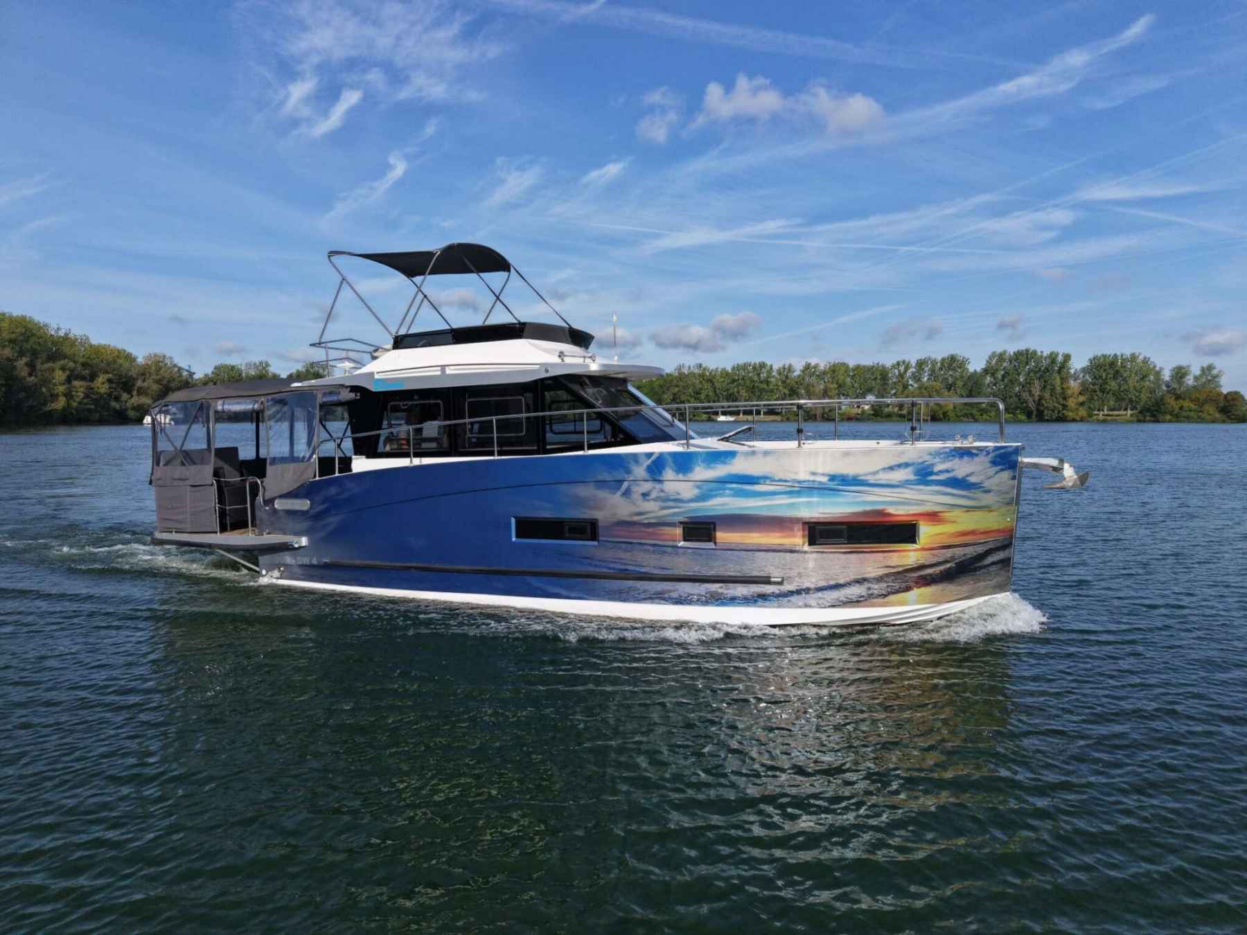 Motorboot Cobra Yachts Futura 40 Grand Horizon