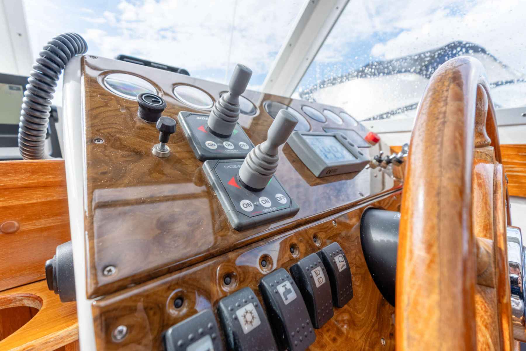 Motorboot Nidelv 28 Classic
