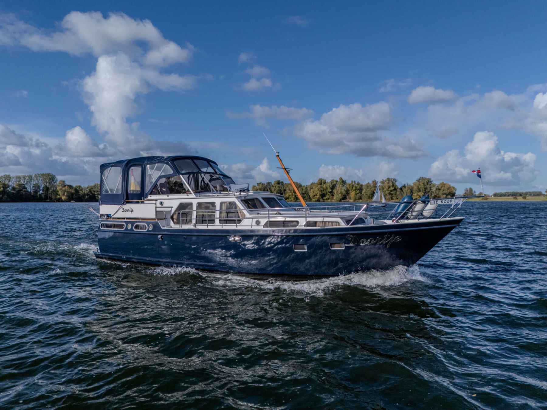 Motorboot Valkkruiser 11.80 AK Cabrio
