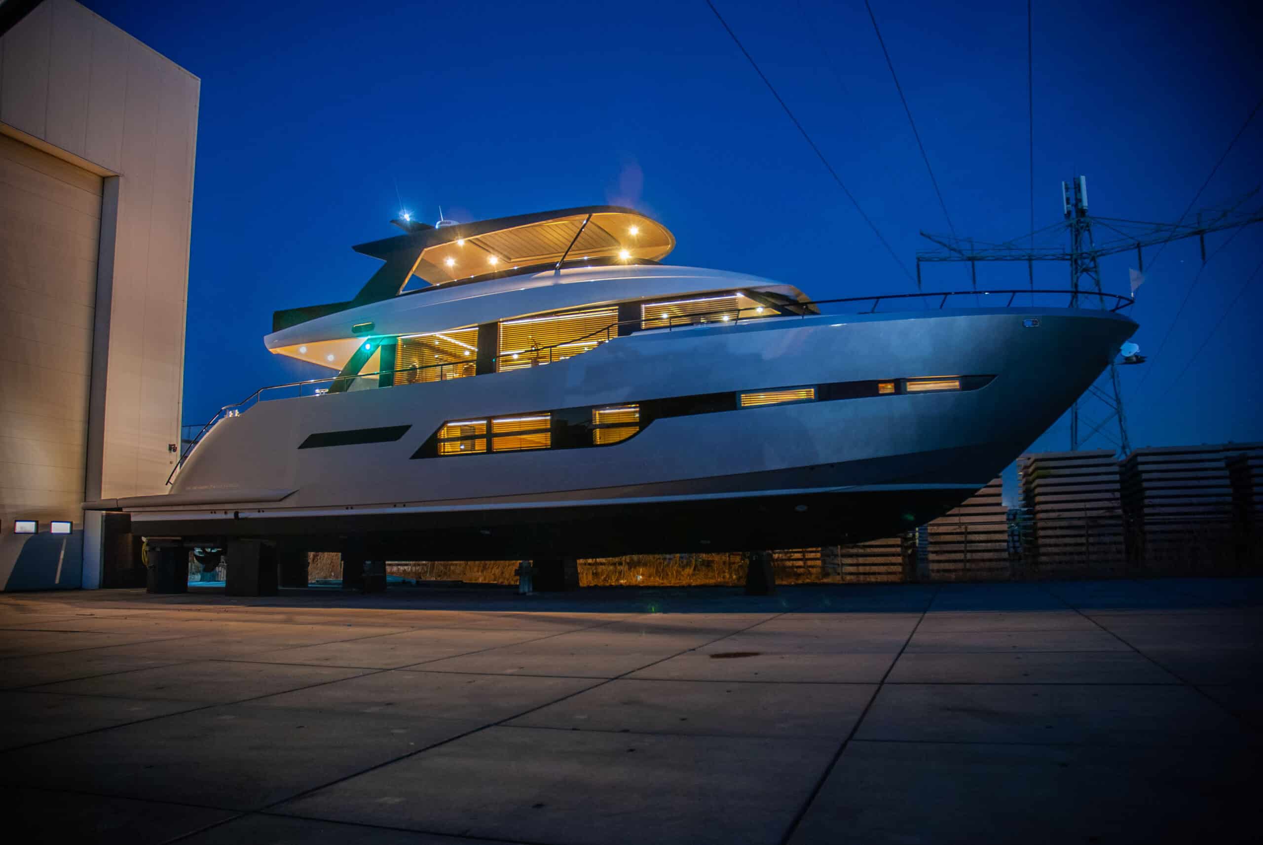 Motorboot Van der Heijden Yachts Phantom 80 Flybridge