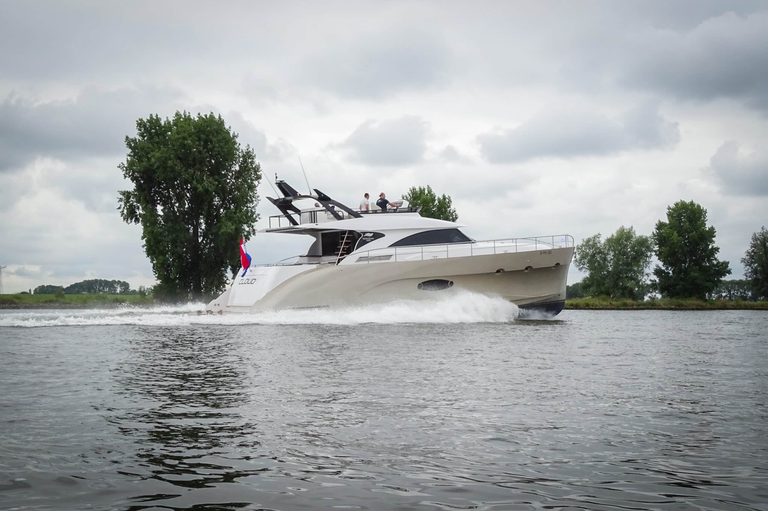 Motorboot Van der Heijden Yachts 2000 Exclusive Deluxe Sportbridge