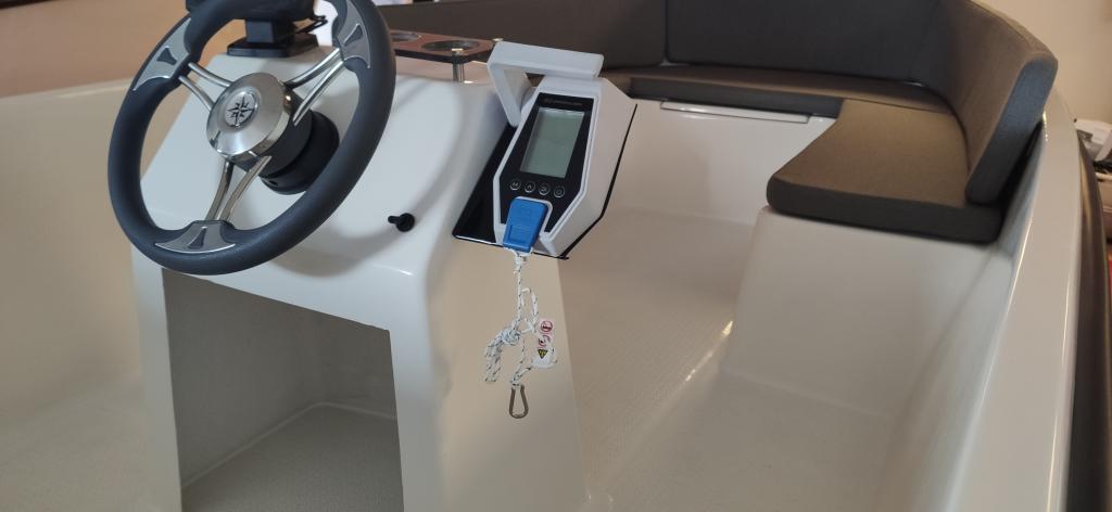 Motorboot BlueCraft Fishing 420