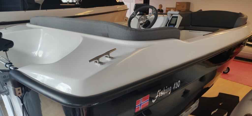Motorboot BlueCraft Fishing 420