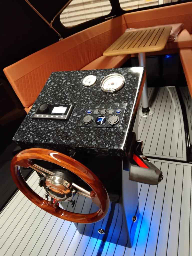 Motorboot BlueCraft BlueSloep 1855C Tender