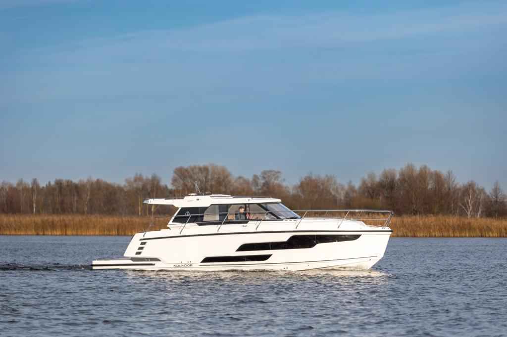 Motorboot Aquador 400 HT