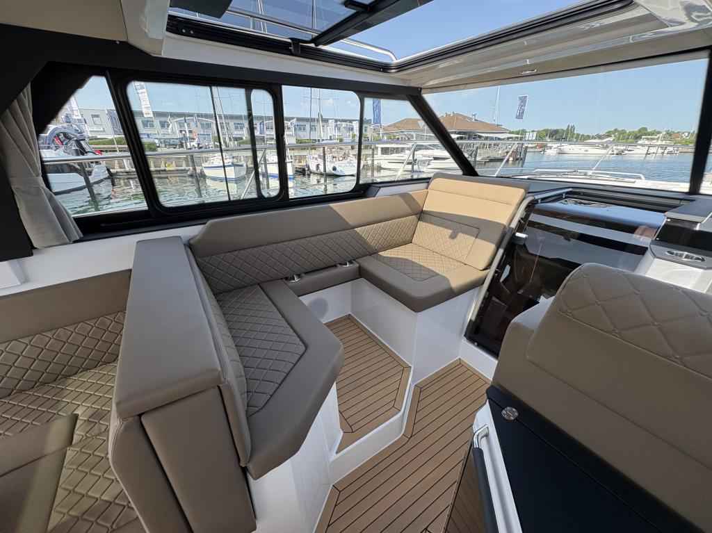 Motorboot Aquador 400 HT