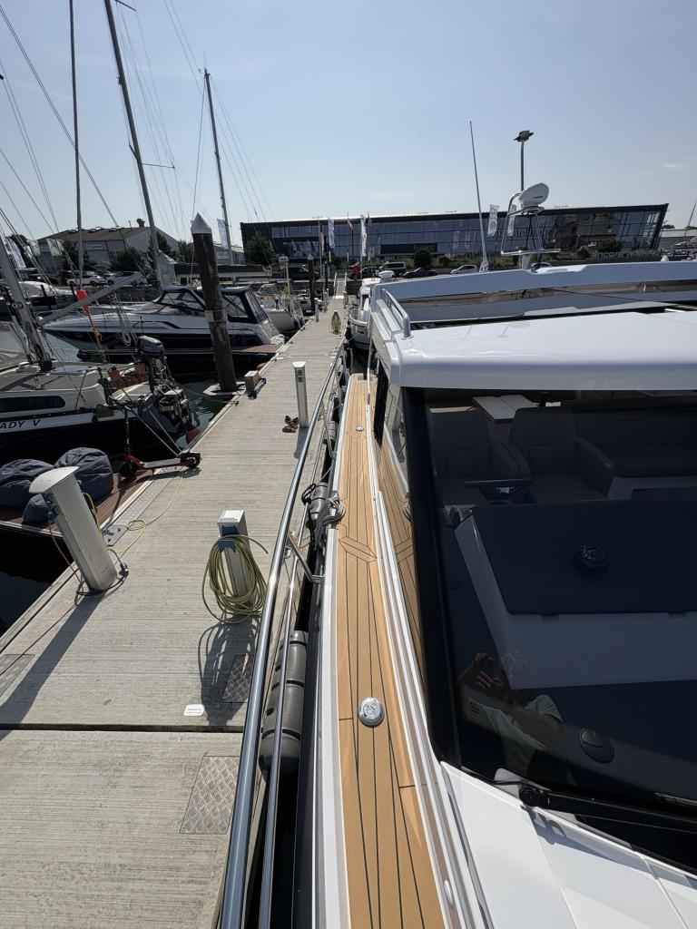 Motorboot Aquador 400 HT