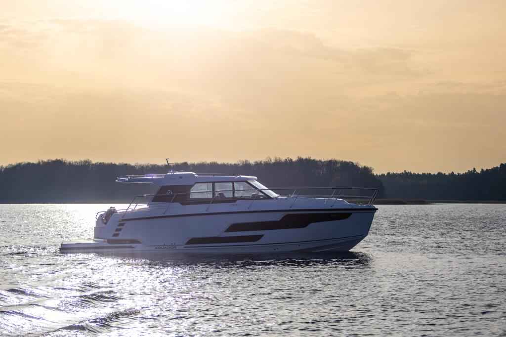 Motorboot Aquador 400 HT