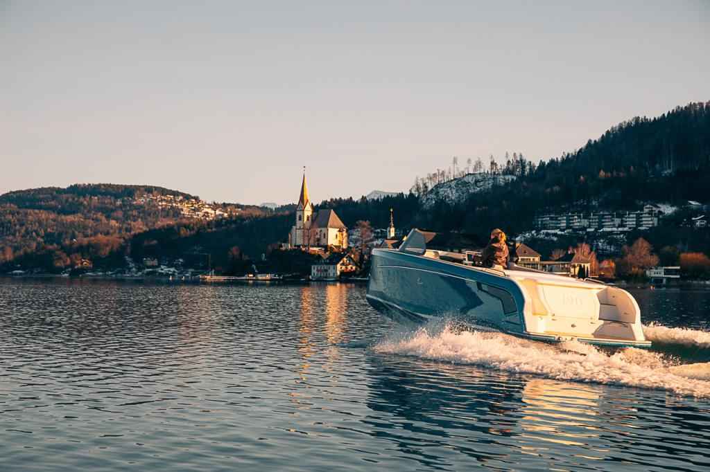 Motorboot Lex 790