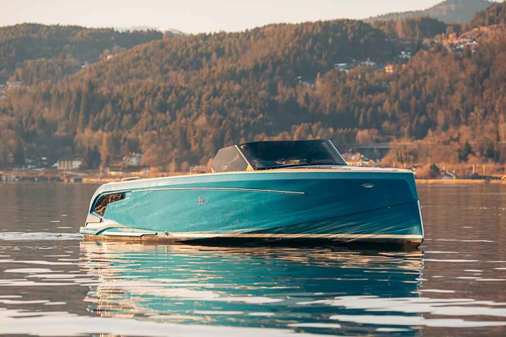 Motorboot Lex 790