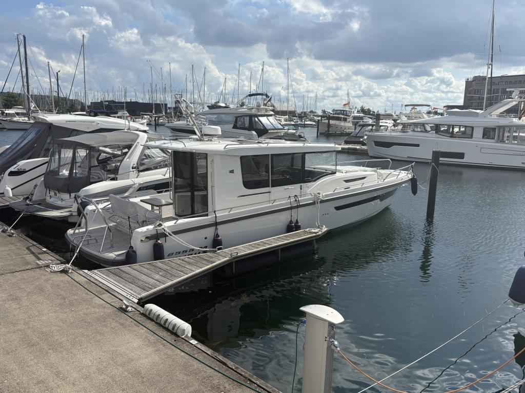 Motorboot Nimbus C11