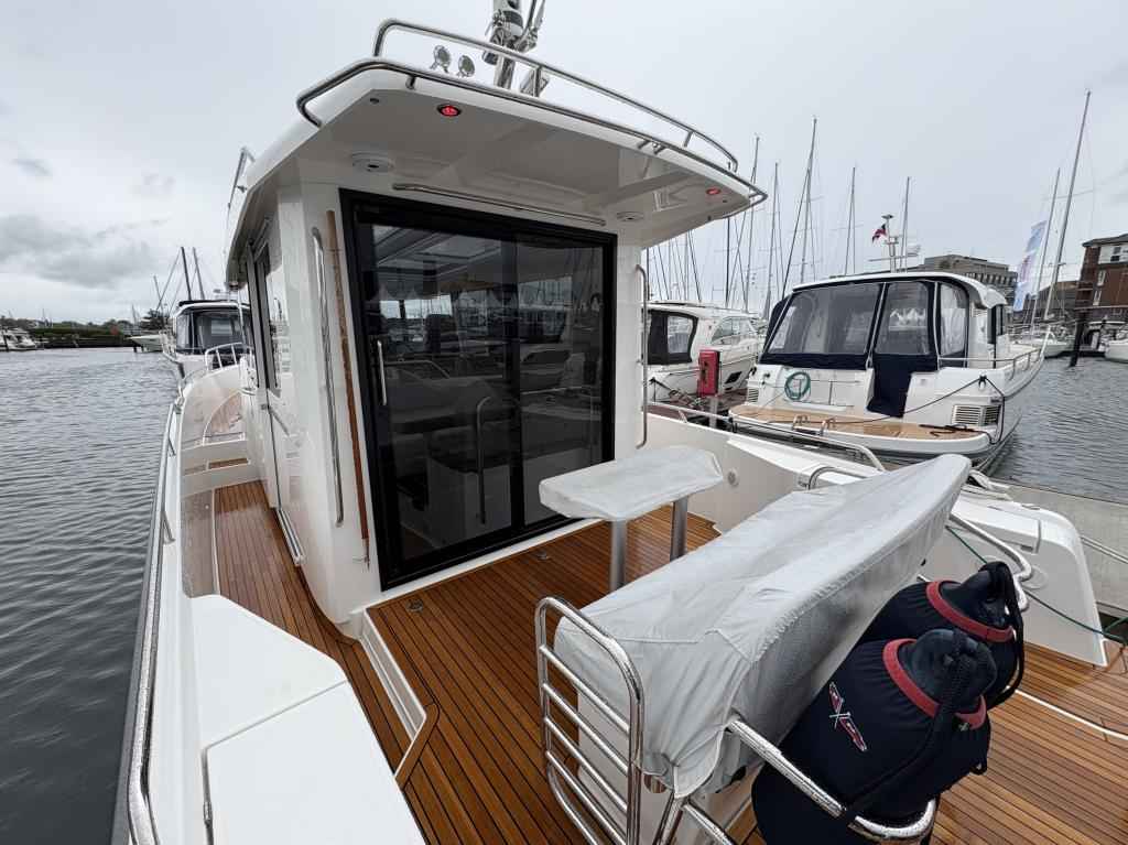 Motorboot Nimbus C11