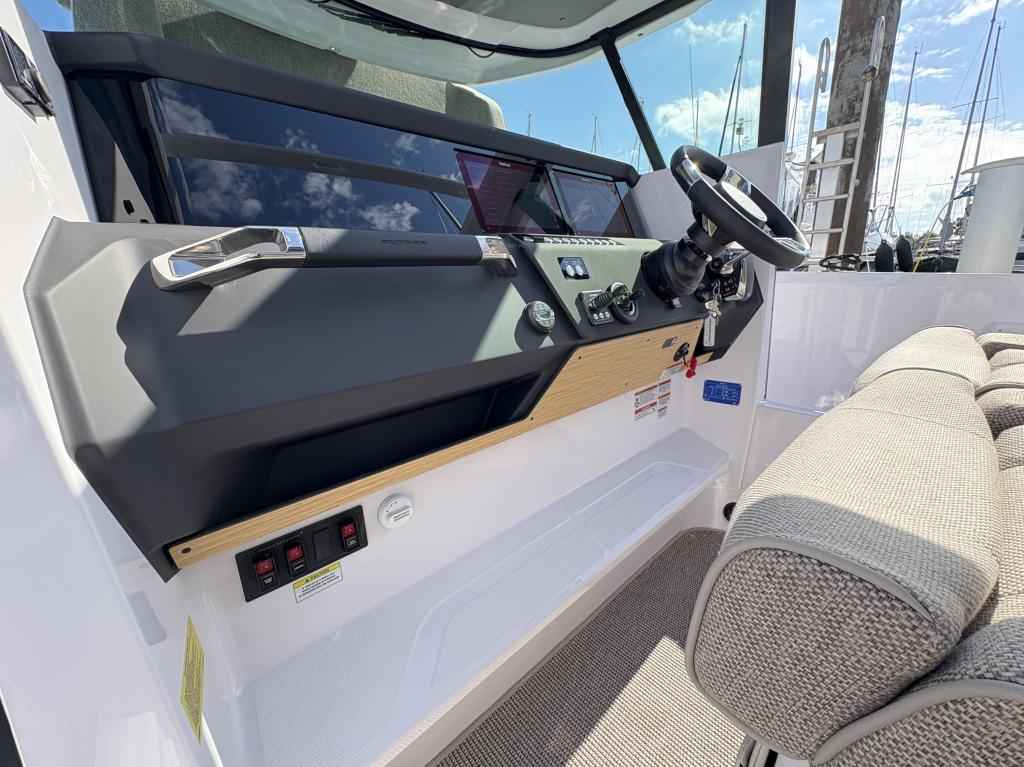 Motorboot Axopar 29 XC Cross Cabin