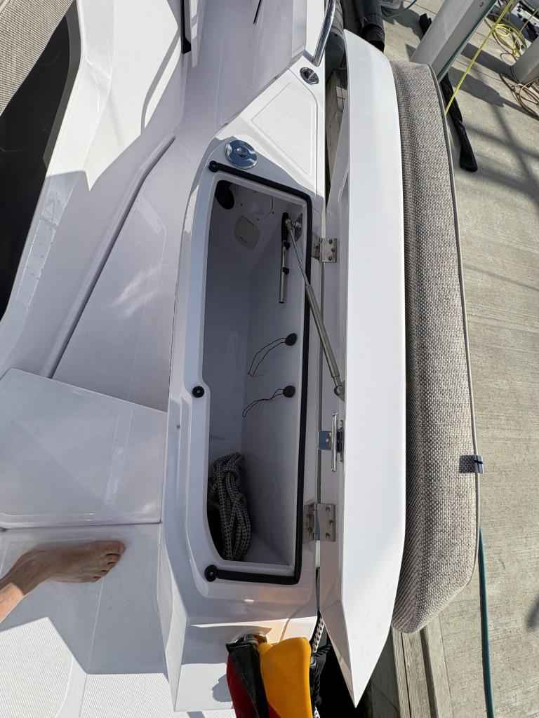 Motorboot Axopar 29 XC Cross Cabin