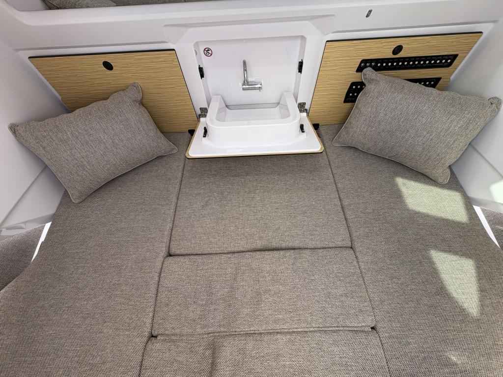 Motorboot Axopar 29 XC Cross Cabin