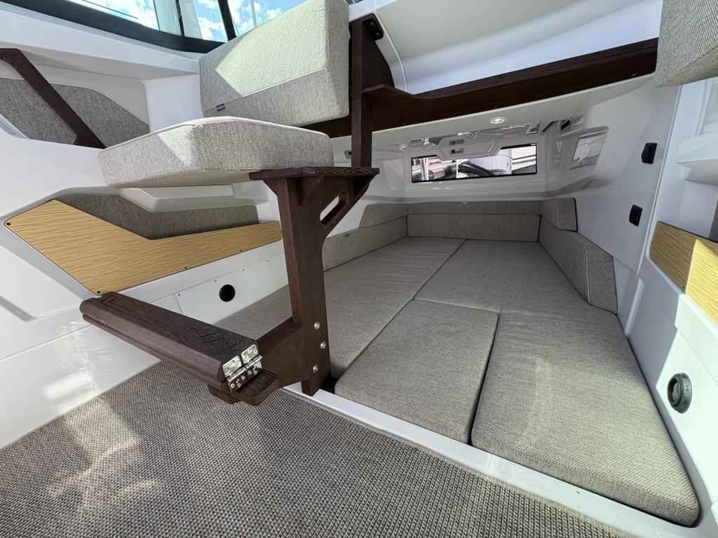 Motorboot Axopar 29 XC Cross Cabin