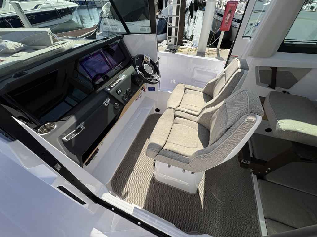 Motorboot Axopar 29 XC Cross Cabin