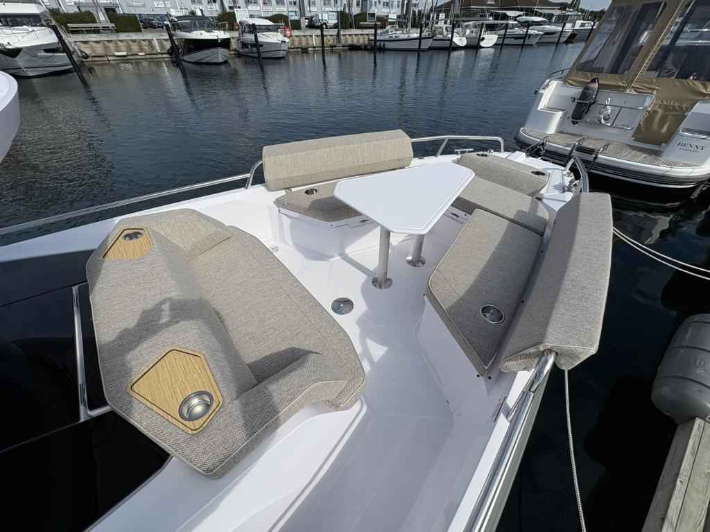 Motorboot Axopar 29 XC Cross Cabin