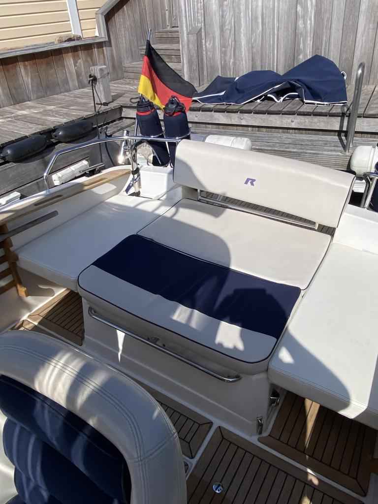 Motorboot Nimbus 230 R
