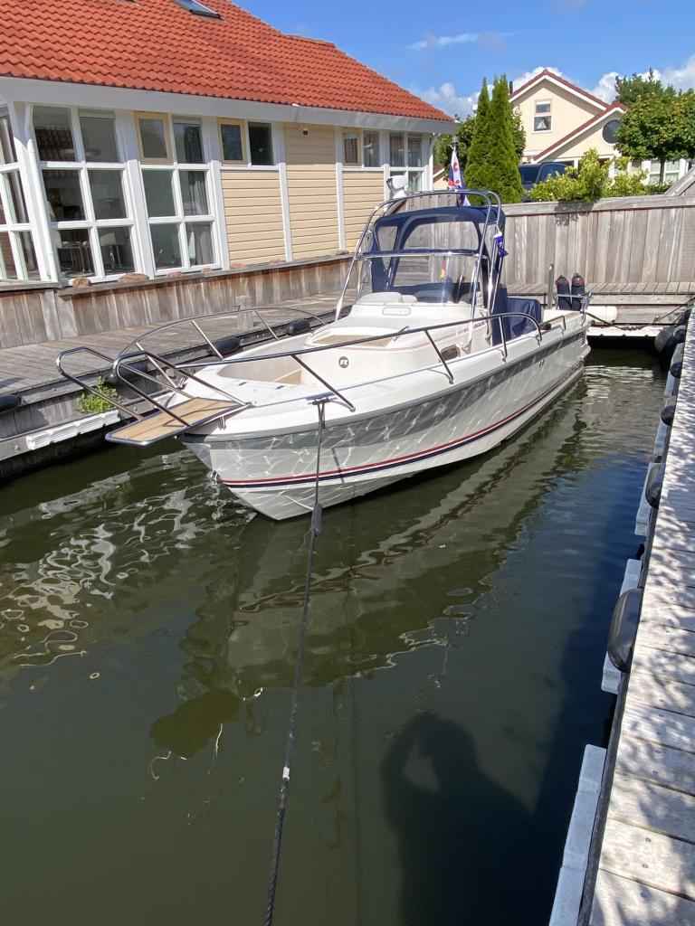 Motorboot Nimbus 230 R